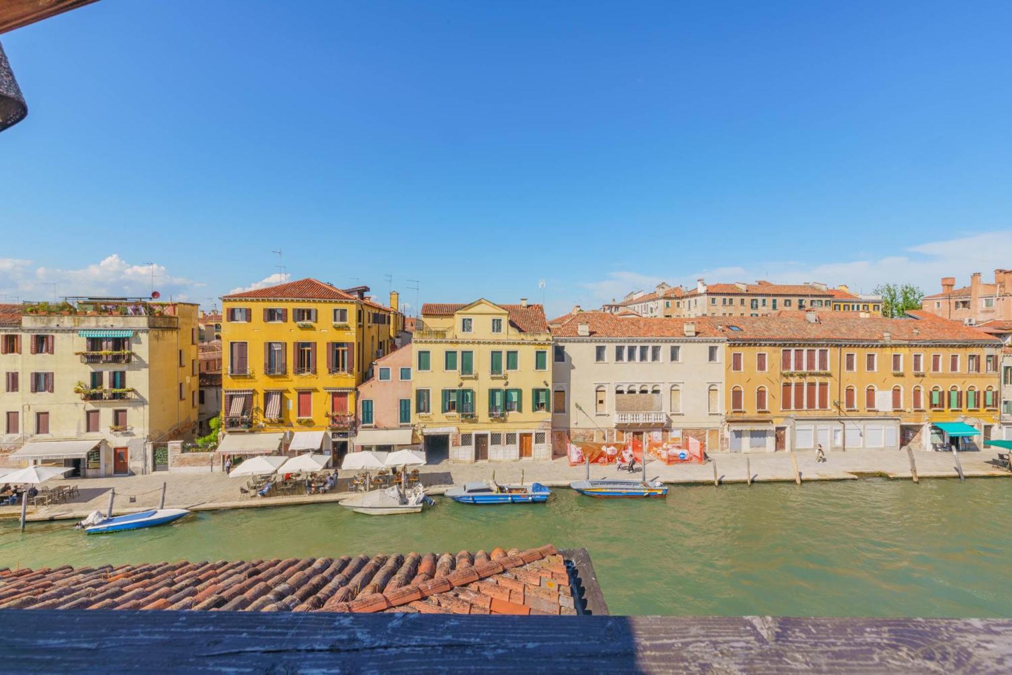 Casa Virginia Direct At The Canal Cannaregio With Own Roof Terrace Венеція Екстер'єр фото